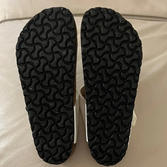 Birkenstock White and Brown Sandals - Picture 5 of 8